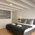 Captain Canalhouse Luxury Apartment *