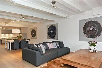 Captain Canalhouse Luxury Apartment