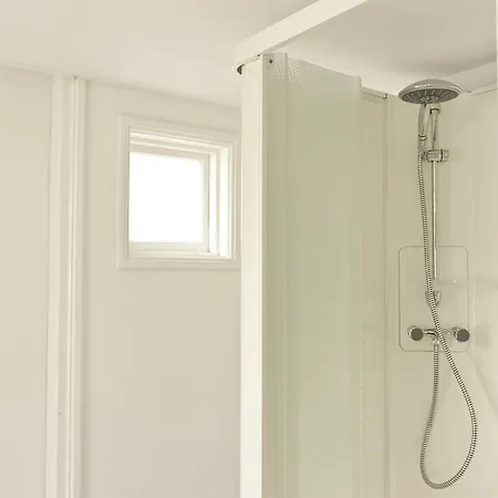 Captain Canalhouse Luxury *